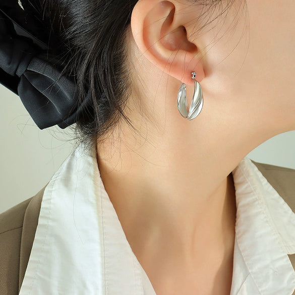 Wholesale Light Luxury Gold Plated Titanium Steel Ushaped Earrings For Women