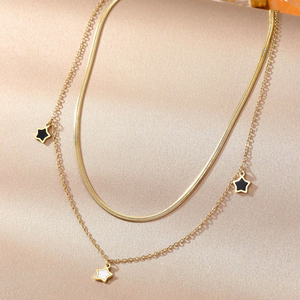 Wholesale Light Luxury Goldplated Stainless Steel Insectpatterned Ochain Necklace