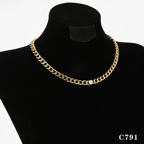 Wholesale Light Luxury High Grade Inlaid Zircon Clavicle Chain For Women Stainless Steel Geometric Pattern Electroplating Treatment Hip Hop Simple Design