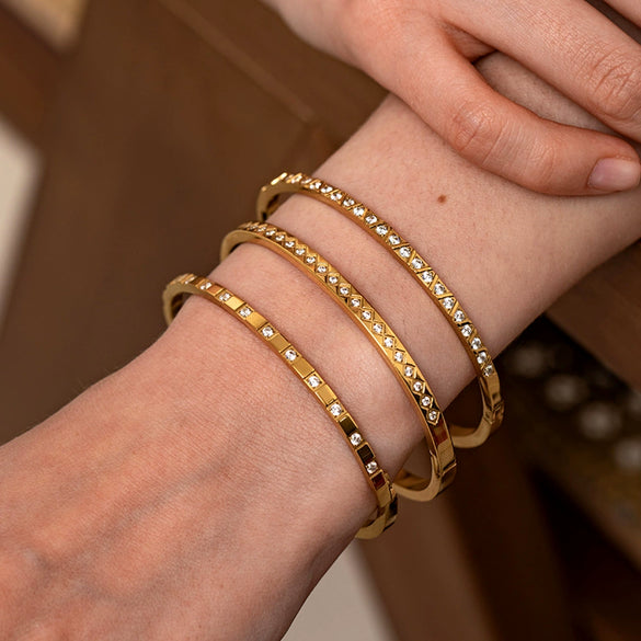 Wholesale Light Luxury Inlaid Zircon 18K Gold Plated Titanium Steel And Stainless Steel Bracelet For Women