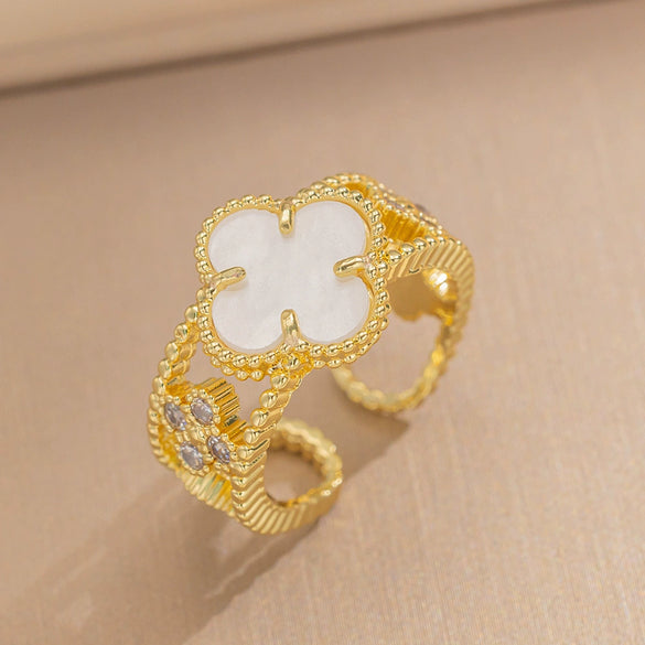 Wholesale Light Luxury Joker Lucky Four Leaf Clover Hand Jewelry Copper Micro Inlaid Zircon Electroplated Bracelet Ring