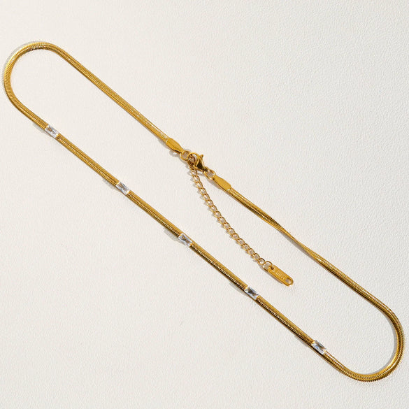 Wholesale Light Luxury Love Heart Titanium Steel Goldplated Snake Chain Necklace For Women
