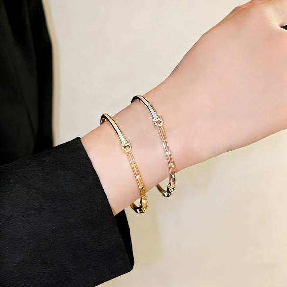 Wholesale Light Luxury Microinlaid Brass Letter Bracelet With Zircon Inlay