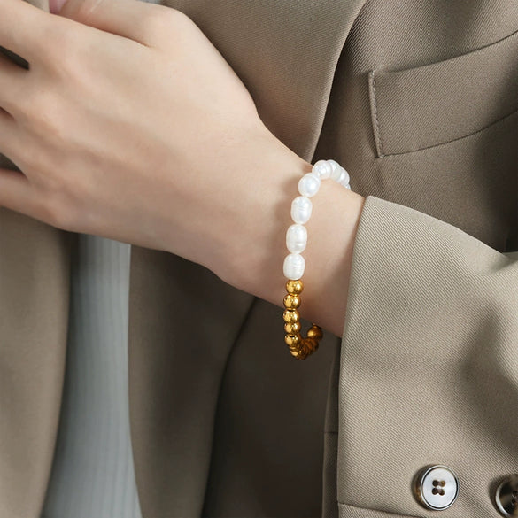 Wholesale Light Luxury Natural Handmade Geometric 316L Stainless Steel Goldplated Freshwater Pearl Bracelet Jewelry For Women