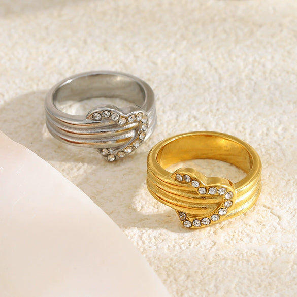 Wholesale Light Luxury Niche Geometric Heart Shaped Stainless Steel 18K Gold Plated Diamondstudded Casting Ring For Women