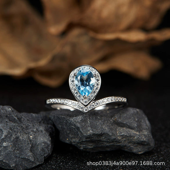 Wholesale Light Luxury Niche Style Vshaped Geometric Silver 925 Sterling Silver Plated 18K Gold Ring Set With Gems Jewelry Accessories