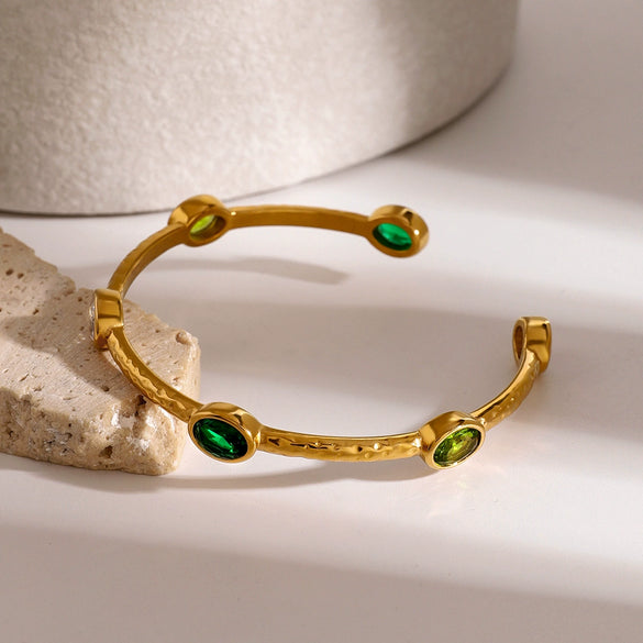 Wholesale Light Luxury Retro Stainless Steel Zircon Bracelet With 18K Gold Unfading Electroplating