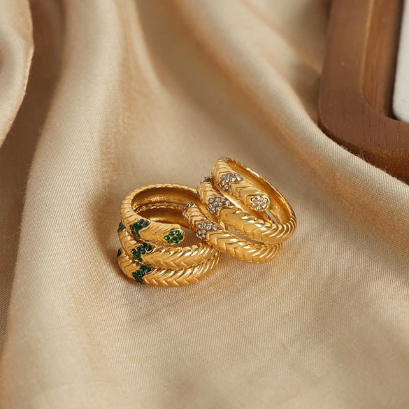 Wholesale Light Luxury Retro 316L Stainless Steel Gold Plated Open Ring Jewelry With Color Diamond And Geometric Pattern For Women