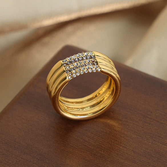 Wholesale Light Luxury Retro Titanium Steel Ring With 18K Gold Plated And Inlaid Czech Diamond Geometric Pattern For Women