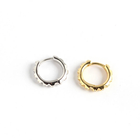Wholesale Light Luxury S925 Sterling Silver Geometric Metal Gear Diamond Punk Style Ear Buckle Earrings For Women With Electroplating