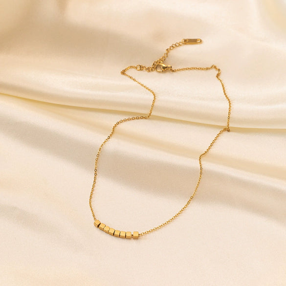 Wholesale Light Luxury Square Pattern Titanium Steel Electroplated Oshaped Clavicle Necklace For Women
