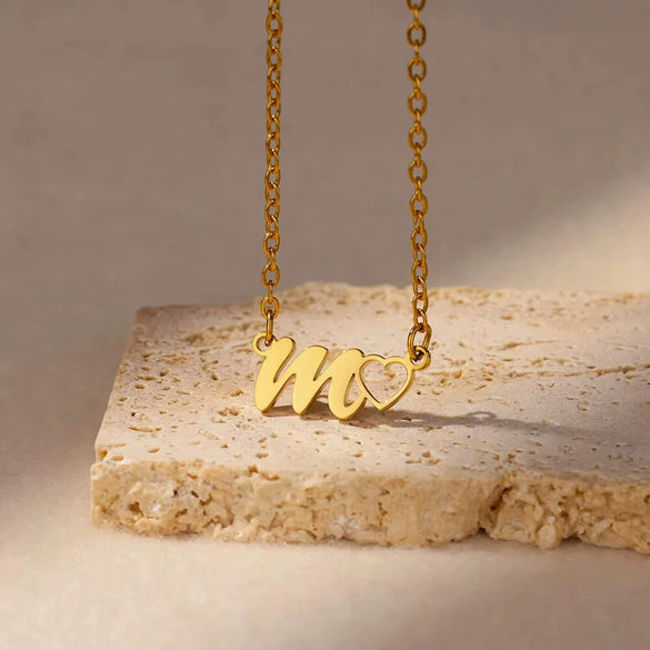 Wholesale Light Luxury Stainless Steel Heart Letter Pendant Necklace For Women With Electroplating