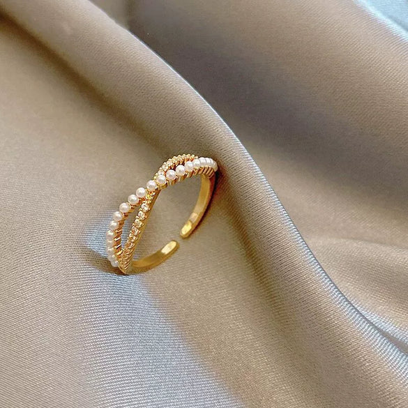 Wholesale Light Luxury Style Copper Zircon Goldplated Ring For Women