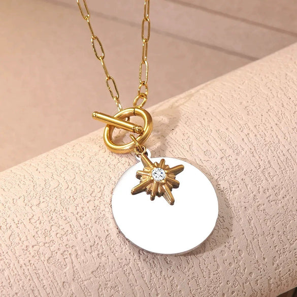 Wholesale Light Luxury Style Electroplated Stainless Steel Geometric Eightpointed Star Paperclip Chain Necklace For Women