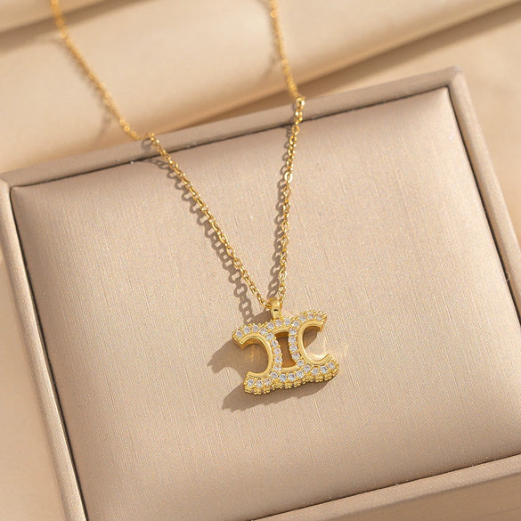 Wholesale Light Luxury Style Geometric Wave Pattern 18K Gold Plated Copper Pendant O Word Chain Necklace For Women