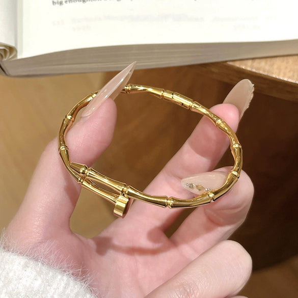 Wholesale Light Luxury Style Polish Titanium Steel Bamboo Buckle Bracelet Jewelry With Non Fading Vacuum Electroplating