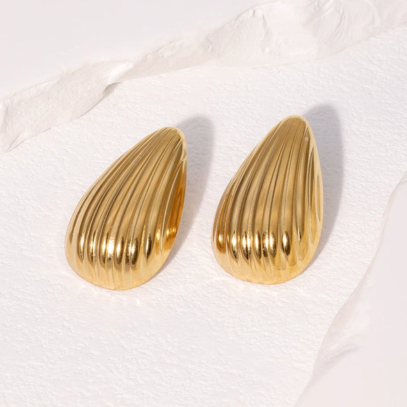 Wholesale Light Luxury Style Stainless Steel Electroplated Geometric Heart And Drop Shape Earrings For Women