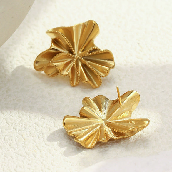 Wholesale Light Luxury Style Stainless Steel Electroplated 18K Gold Bead Edge Pleated Flower Earrings For Women