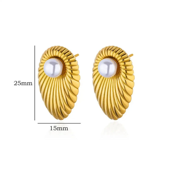Wholesale Light Luxury Style Stainless Steel Shell Imitation Pearl Earrings For Women With Electroplating