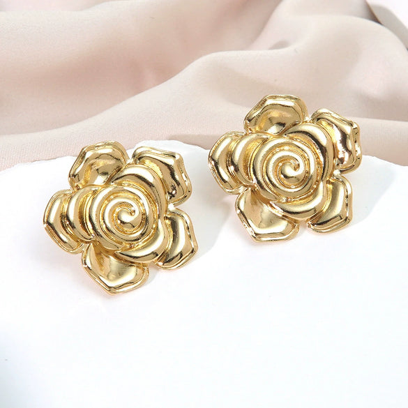Wholesale Light Luxury Style Stamped Stainless Steel Flower Earrings For Women