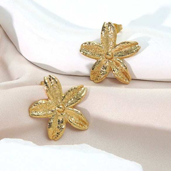 Wholesale Light Luxury Style Stamped Stainless Steel Flower Earrings For Women
