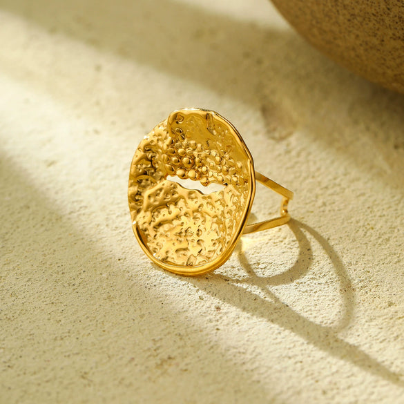 Wholesale Light Luxury Style Titanium Steel Geometric Round Ring Jewelry With Electroplating For Women