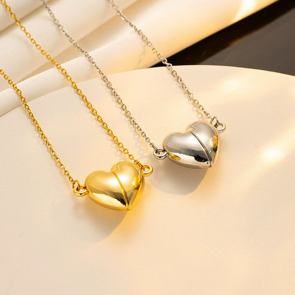 Wholesale Light Luxury Titanium Steel Heart Shape Pendant Ochain Necklace With Magnetic Suction Buckle And Electroplating Treatment