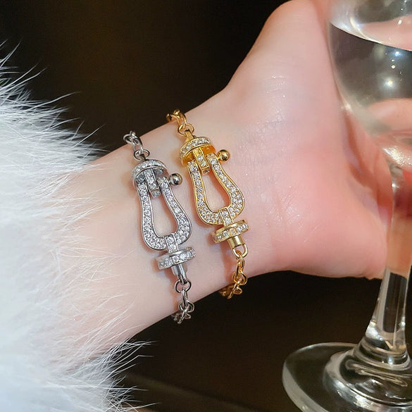 Wholesale Light Luxury Women's Copper Zircon Horseshoe Buckle Geometric Bracelet 18K Real Gold Electroplated