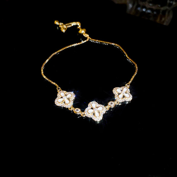 Wholesale Light Luxury Women's Copper Zircon Horseshoe Buckle Geometric Bracelet 18K Real Gold Electroplated