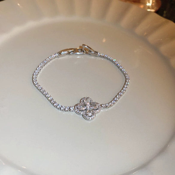 Wholesale Light Luxury Women's Copper Zircon Horseshoe Buckle Geometric Bracelet 18K Real Gold Electroplated