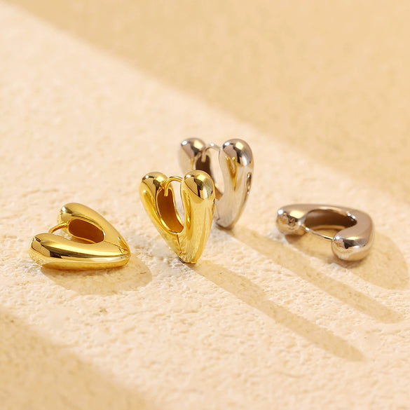 Wholesale Light Luxury Women's Earrings S925 Silver Heart Shape Electroplating Minimalist Geometric Design