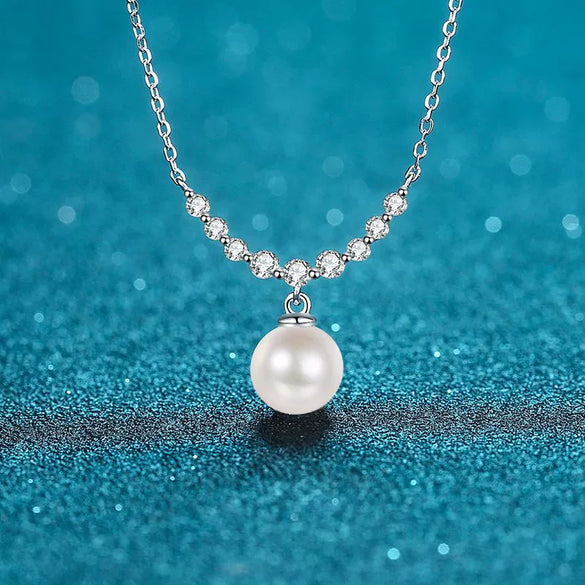 Wholesale Light Luxury Women's 925 Sterling Silver Cross Chain Clavicle Necklace With Ushaped Pendant And Freshwater Pearl And Moissanite Electroplated