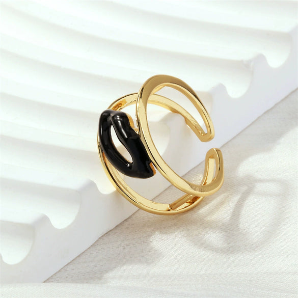 Wholesale Lip Print Copper Fashion Ring For Ladies With Retro Personality And Color Drop Oil Treatment