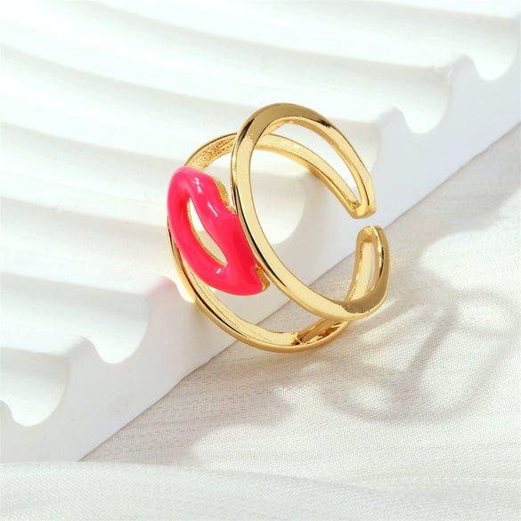 Wholesale Lip Print Copper Fashion Ring For Ladies With Retro Personality And Color Drop Oil Treatment