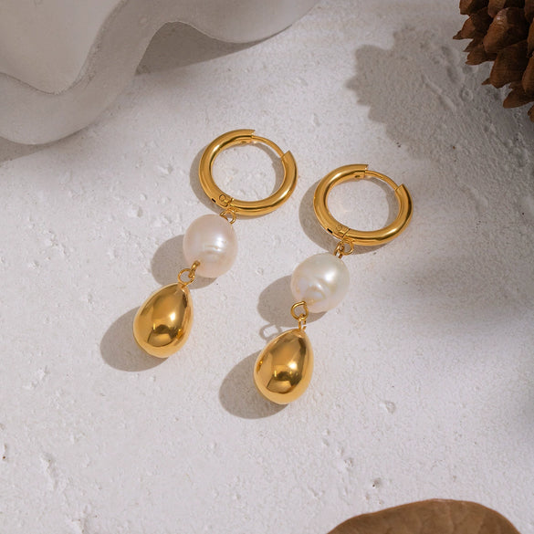 Wholesale Literary Retro Geometric Freshwater Pearl Earrings With Pvd Furnace Vacuum Real Gold Plating For Women