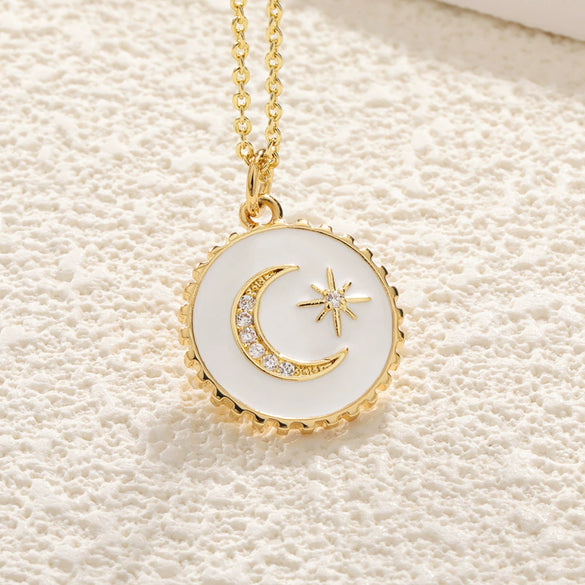 Wholesale Little Fresh Style Copper Heart And Star Pendant Necklace With Dripping Oil Design And Goldplated Spring For Women