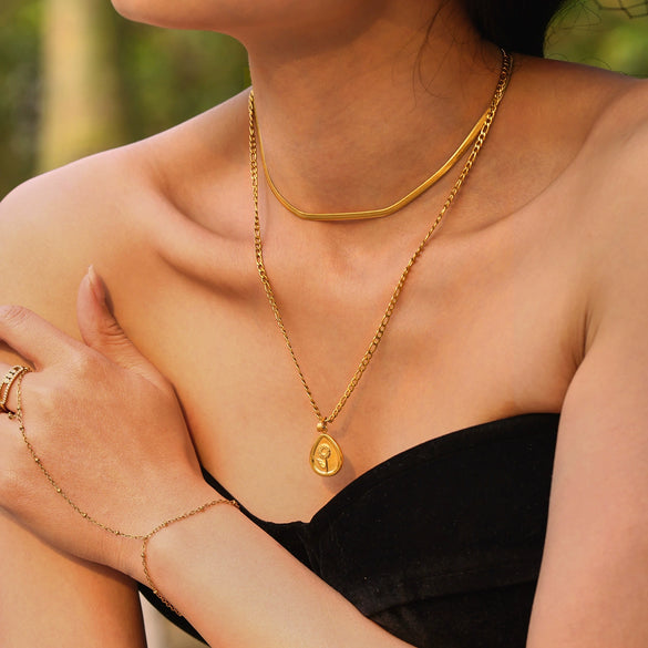 Wholesale Love Flower Pendant Necklace Stainless Steel Plated 18K Gold Geometric Pattern Electroplated Women's Accessories