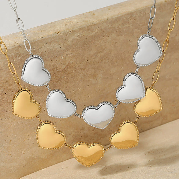Wholesale Love Heart Shape Pendant Necklace In 316 Stainless Steel For Women With Electroplating Treatment