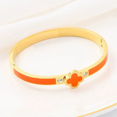 Wholesale Lucky Clover Titanium Steel Enamel Bracelet For Female With Electroplating Treatment
