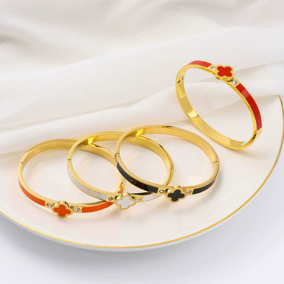 Wholesale Lucky Clover Titanium Steel Enamel Bracelet For Female With Electroplating Treatment