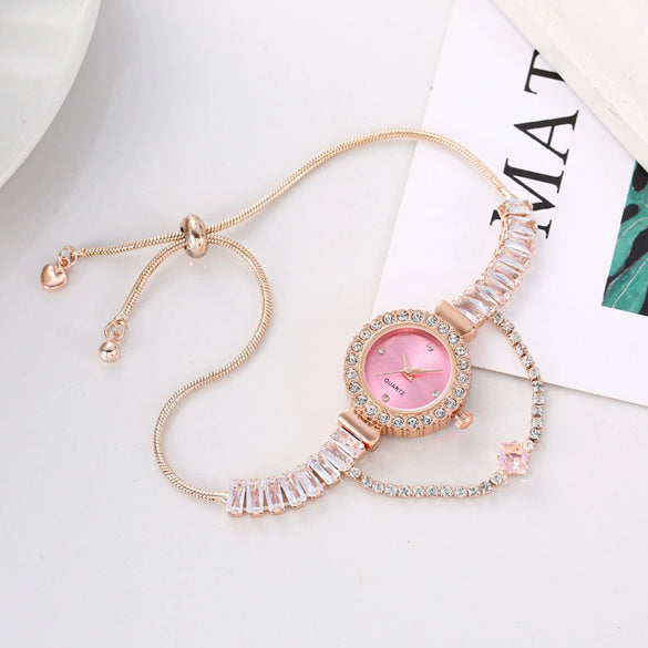 Wholesale Luxury Fashion Alloy Women's Round Dial Pullout Bracelet Watch