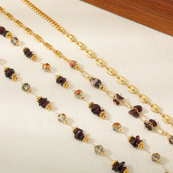 Wholesale Maillard Retro Autumn And Winter Natural Garnet Crystal Beaded Handmade Geometric Necklace With Copper And Woolen Chain