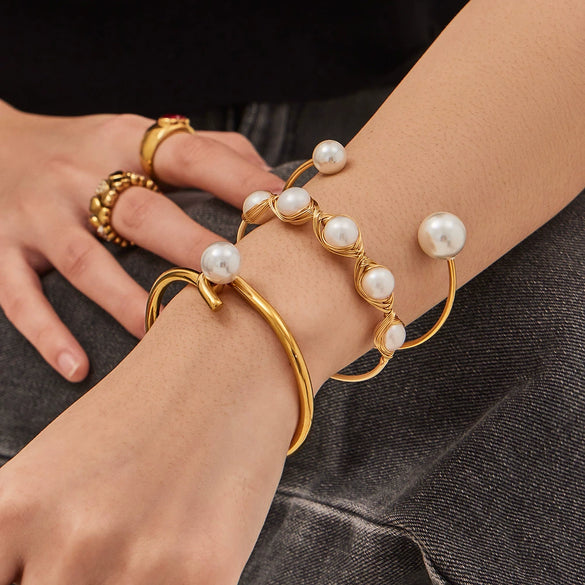 Wholesale Medieval Geometric Style 18K Gold Electroplated Natural Freshwater Pearl Open Bracelet Copper Jewelry Accessories