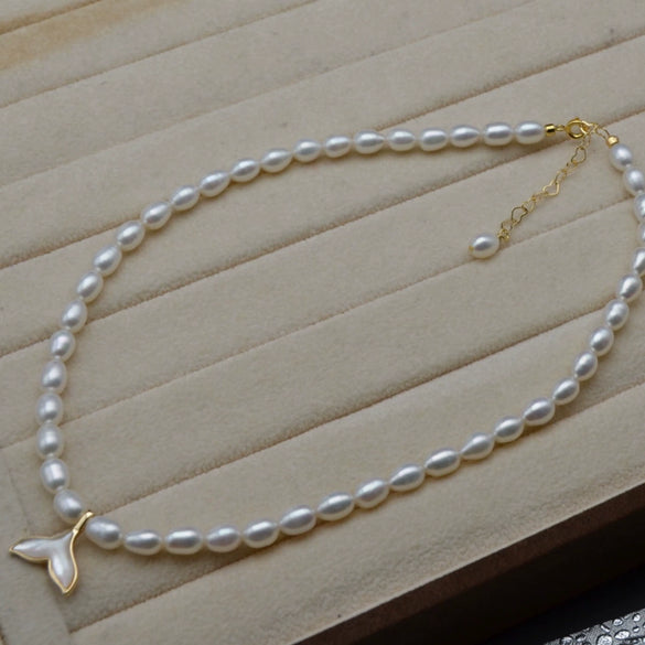 Wholesale Mermaid Tail Freshwater Pearl Necklace With Rice Shape And Copper Accessory