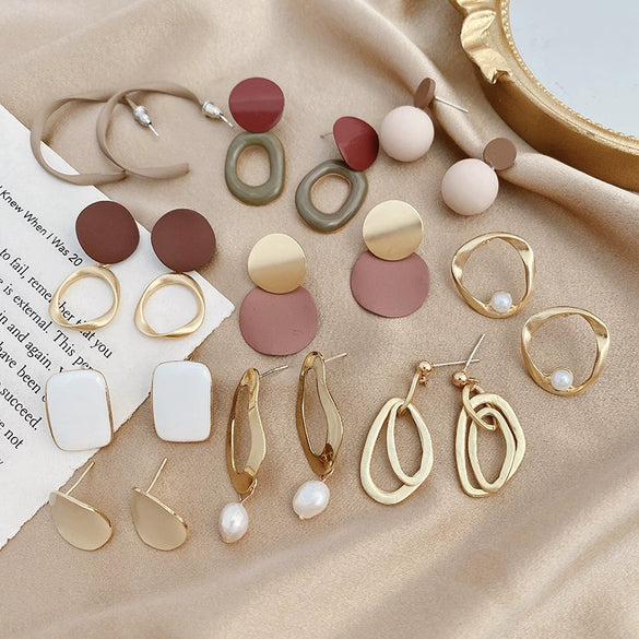 Wholesale Metal Alloy Cat's Eye Earrings With Geometric Pattern Retro Exaggerated Style For Women