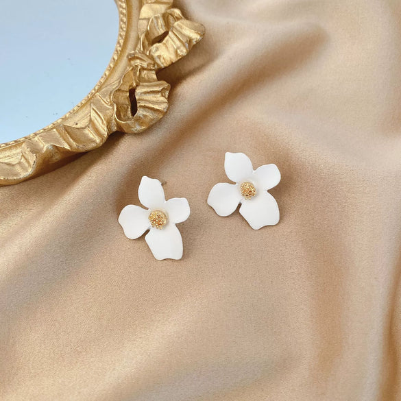 Wholesale Metal Alloy Cat's Eye Earrings With Geometric Pattern Retro Exaggerated Style For Women