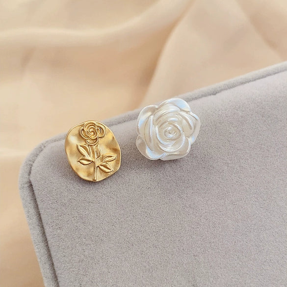 Wholesale Metal Alloy Cat's Eye Earrings With Geometric Pattern Retro Exaggerated Style For Women