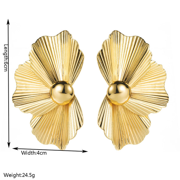 Wholesale Metal Alloy Flower Earrings Retro Palace Style Electroplating For Women