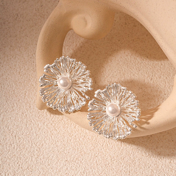 Wholesale Metal Alloy Flower Tassel Earrings With Electroplating Exaggerated And Fashionable For Women