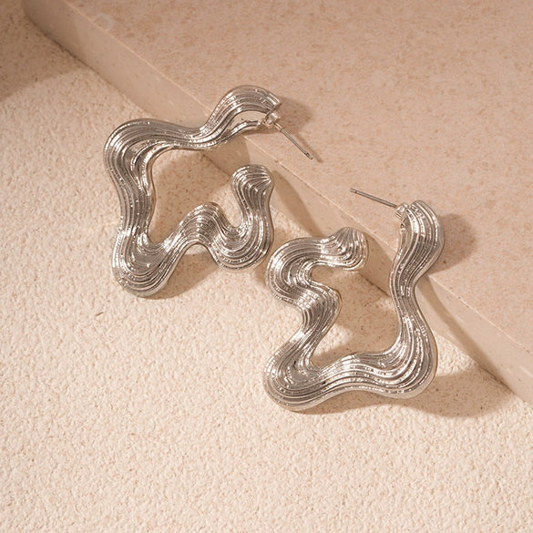 Wholesale Metal Alloy Flower Tassel Earrings With Electroplating Exaggerated And Fashionable For Women